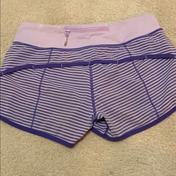 Lululemon Speed Up Shorts - Picture 2 of 3